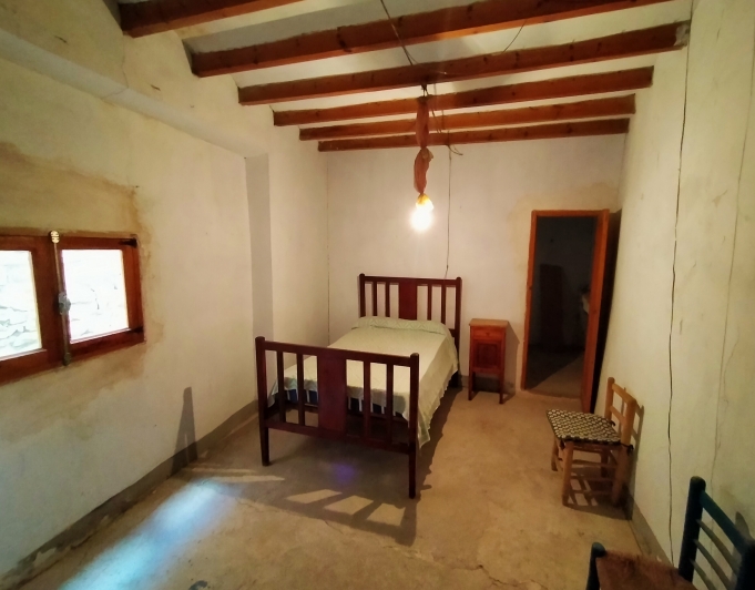 Gran casa de pueblo en Castell de Castells