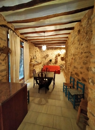 Gran casa de pueblo en Castell de Castells