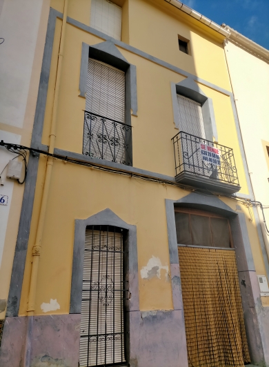 Gran casa de pueblo en Castell de Castells
