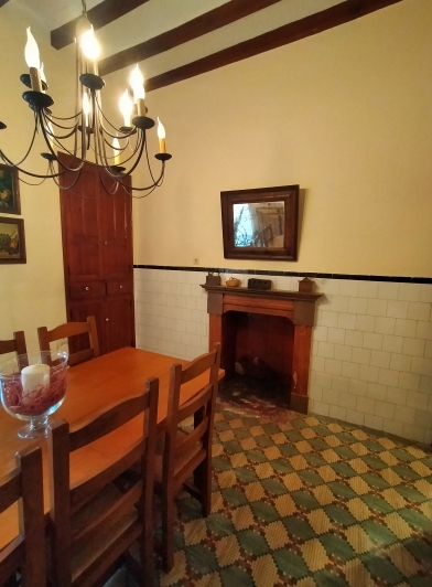 Gran casa de pueblo en Castell de Castells