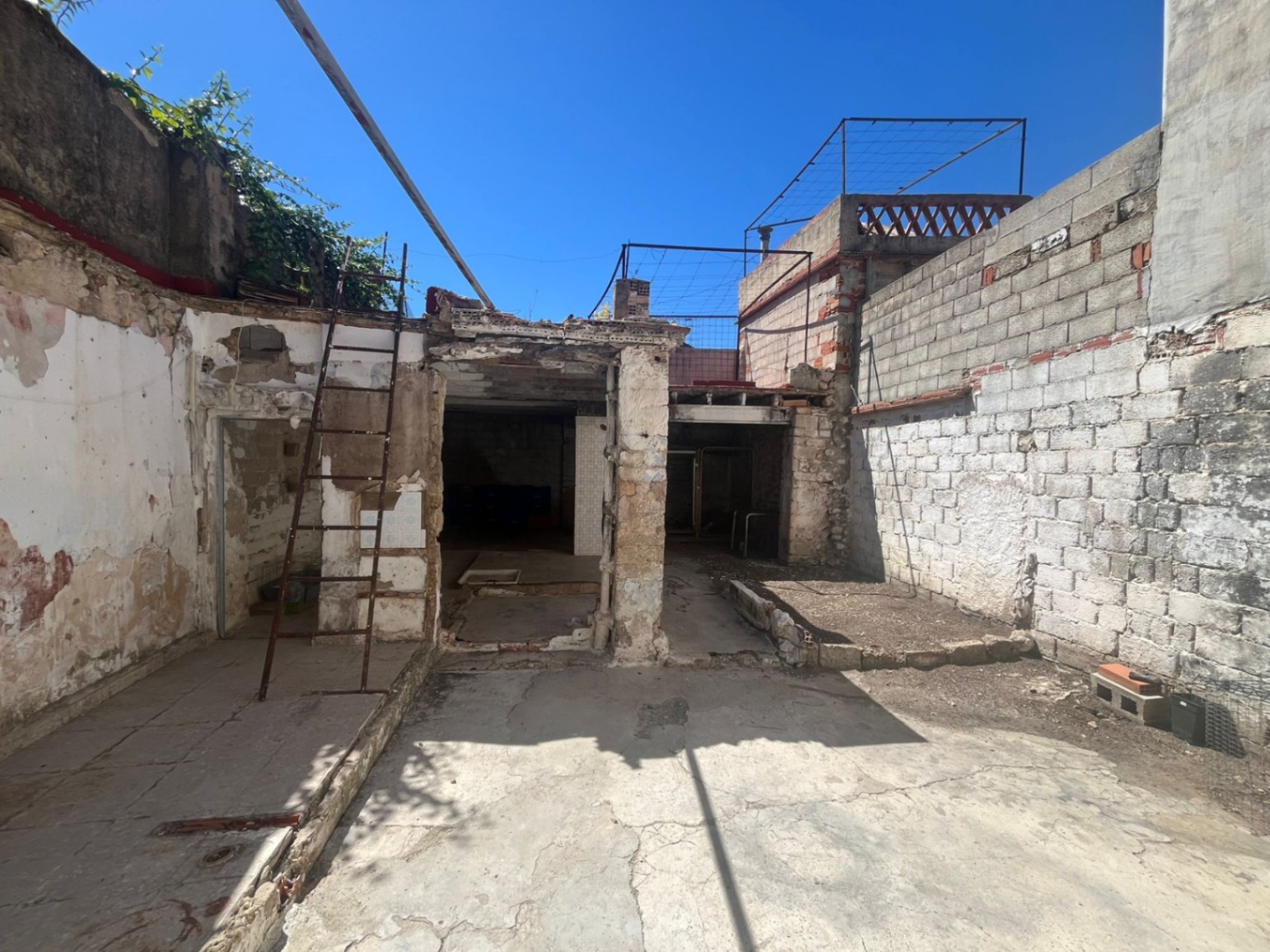 casa de pueblo para reformar en Pego