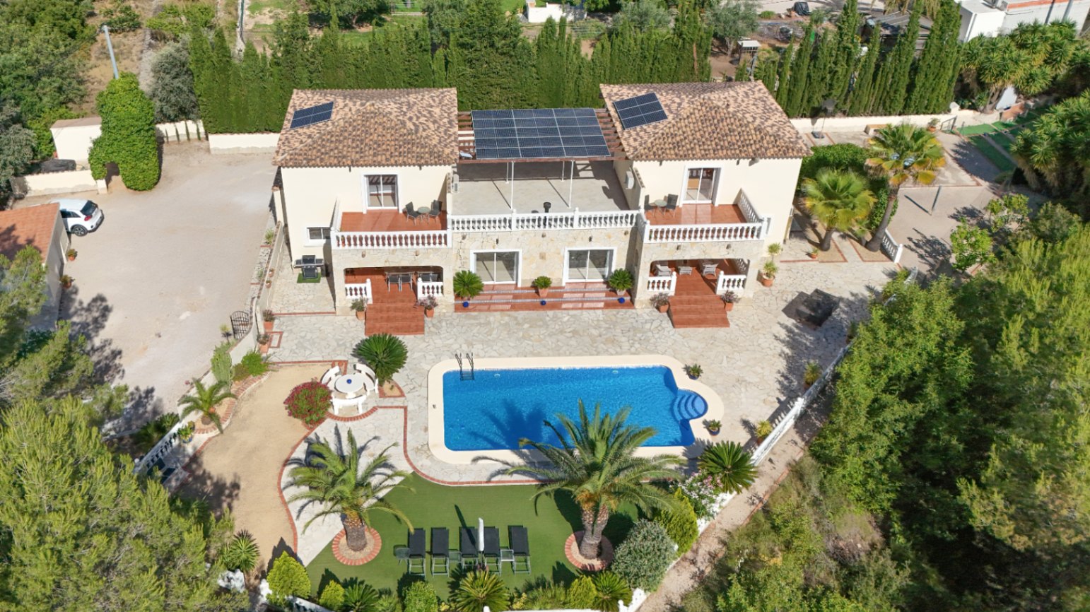 Maison de campagne merveilleuse à Benigembla