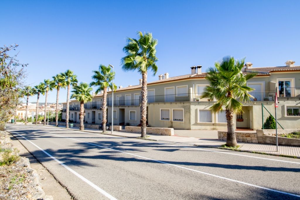 Casa adosada en venta en Murla con piscina comunitaria
