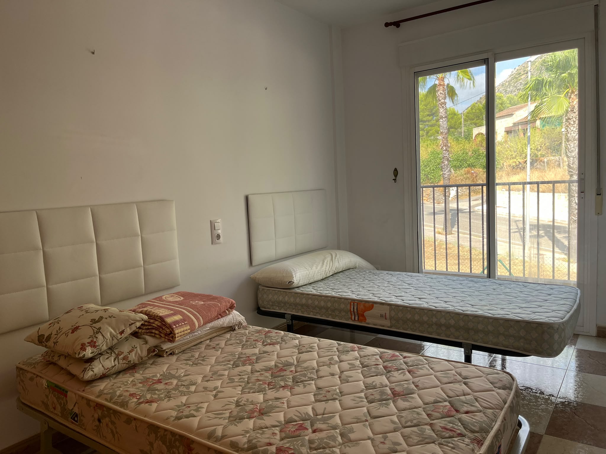 Casa adosada en venta en Murla con piscina comunitaria