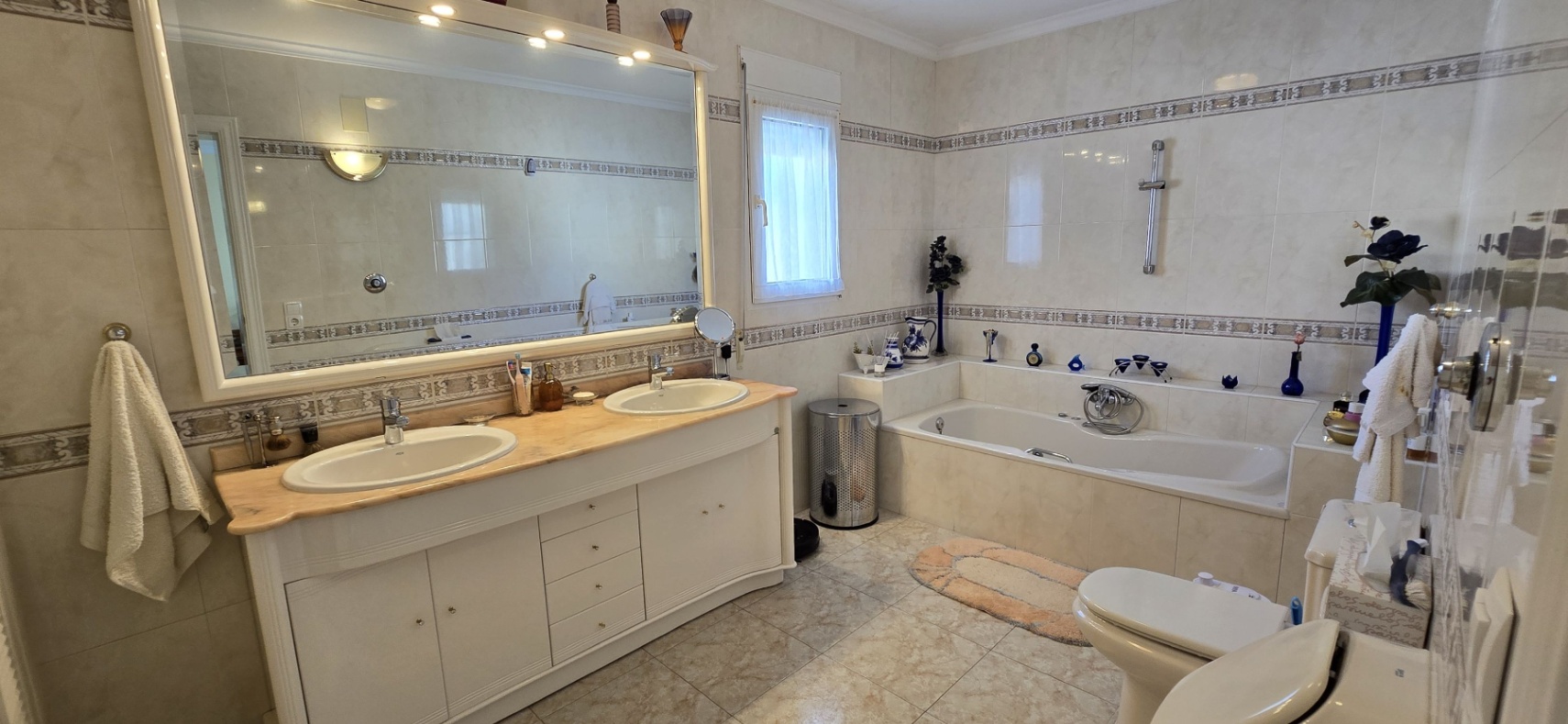 Villa en venta en Orba