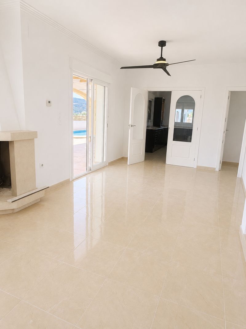 Villa mit 5 Schlafzimmern in Beniarbeig
