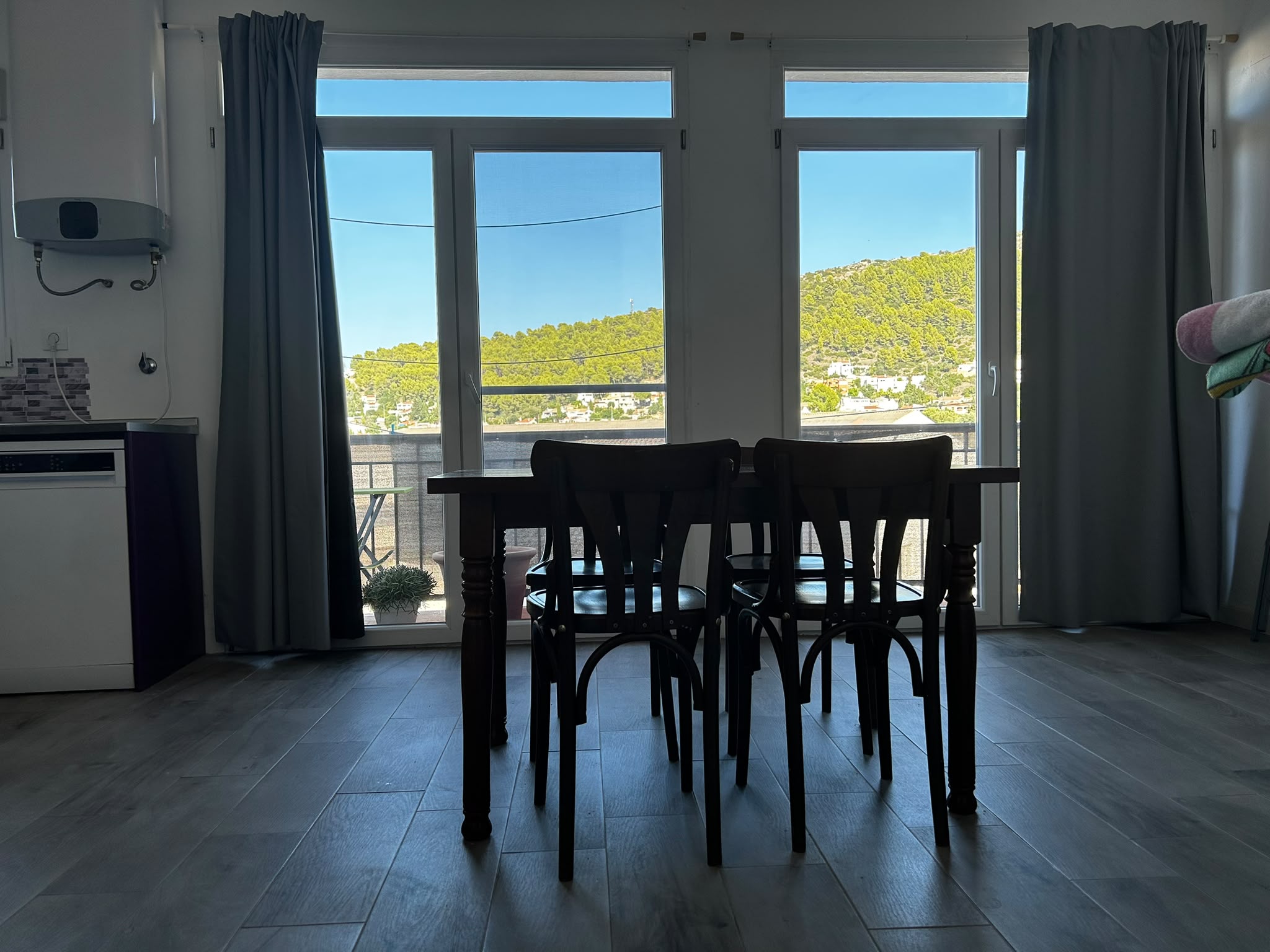 Apartamento en planta baja de 3 dormitorios y reformado