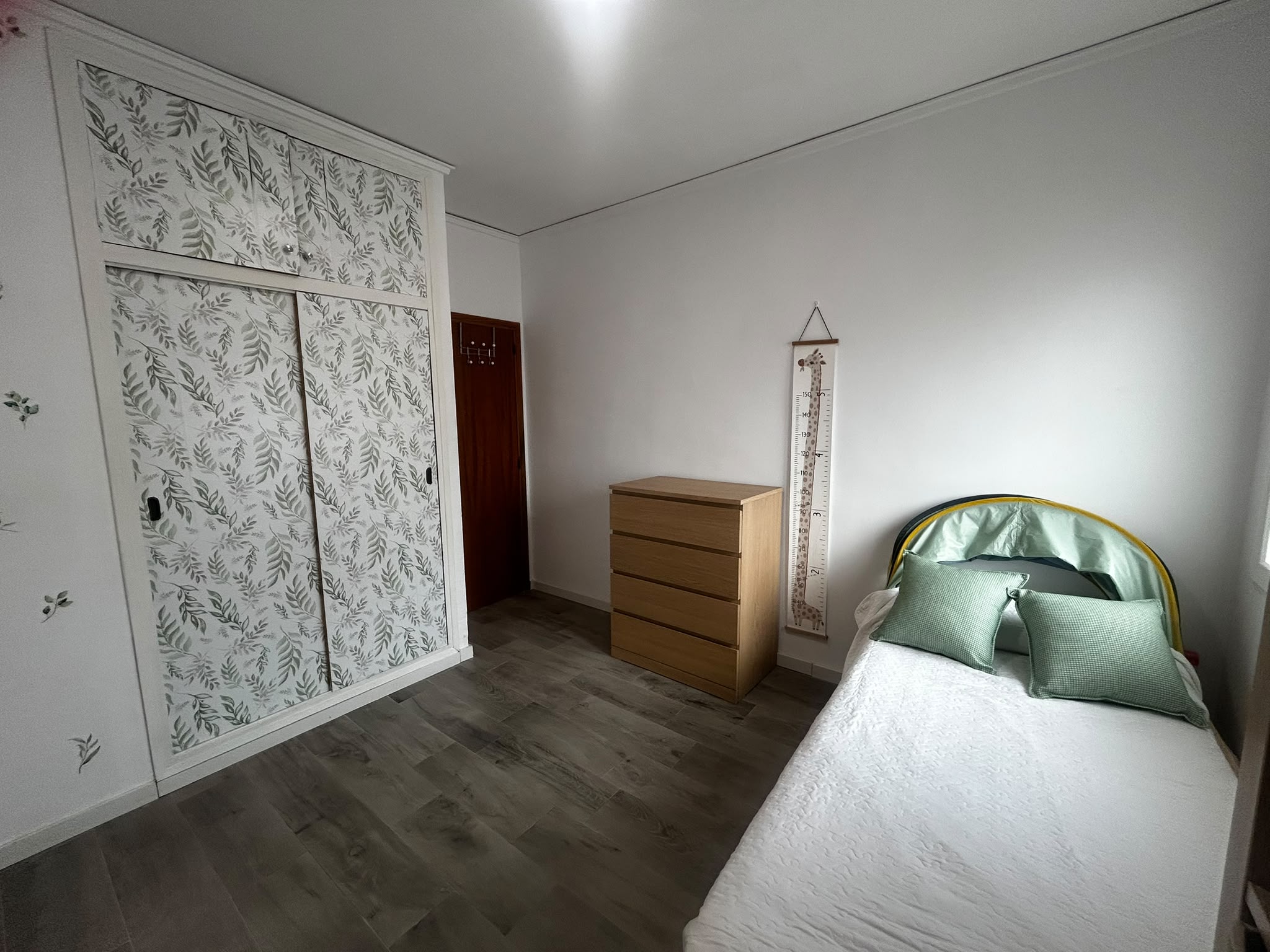 Apartamento en planta baja de 3 dormitorios y reformado
