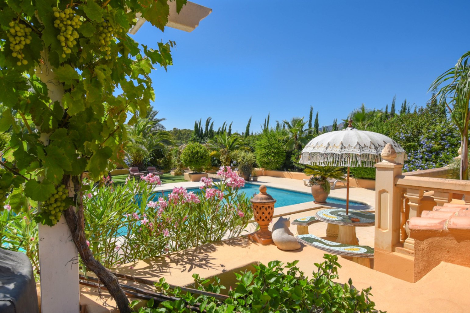 Schöne rustikale Villa zum Verkauf in Javea