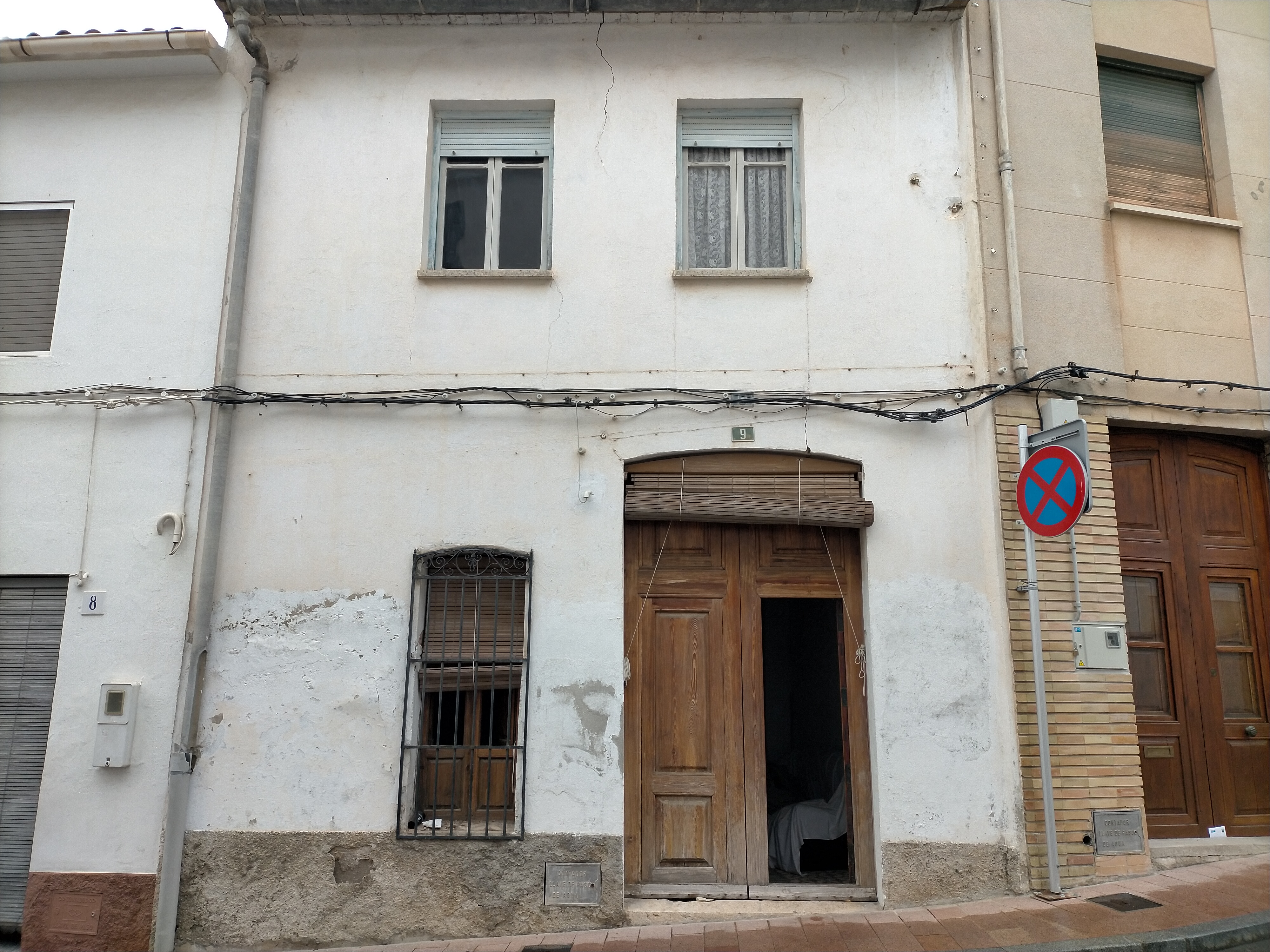 Dorpshuis naast twee rustieke percelen in Orba